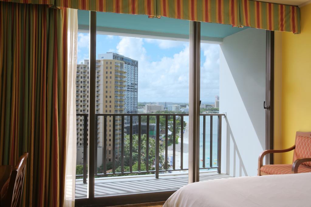 Guam Reef Hotel Tumon Ngoại thất bức ảnh
